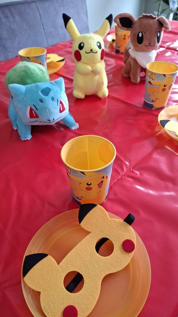 Pokemon tafelaankleding
